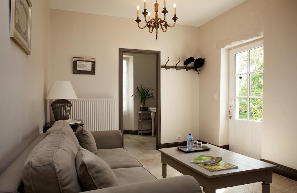 Maison D'Hotes De Charme Les Bruhasses Condom Ruang foto