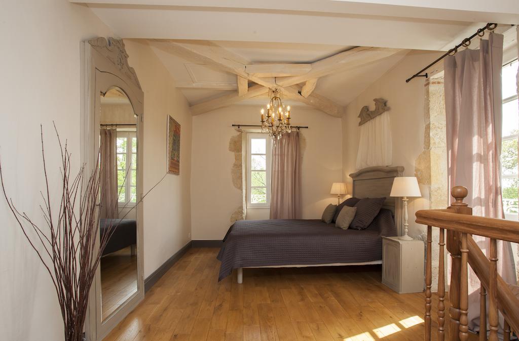 Maison D'Hotes De Charme Les Bruhasses Condom Ruang foto